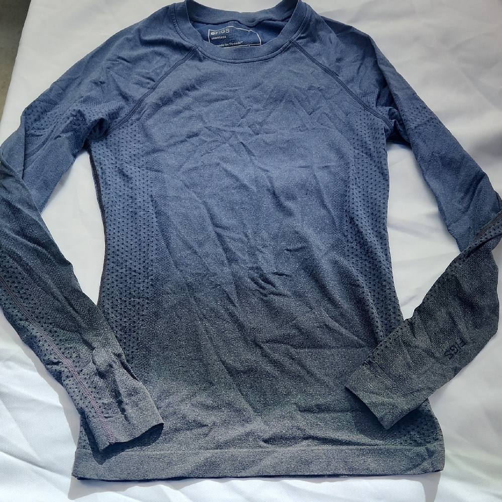 Figs Long Sleeve Tee in Blue